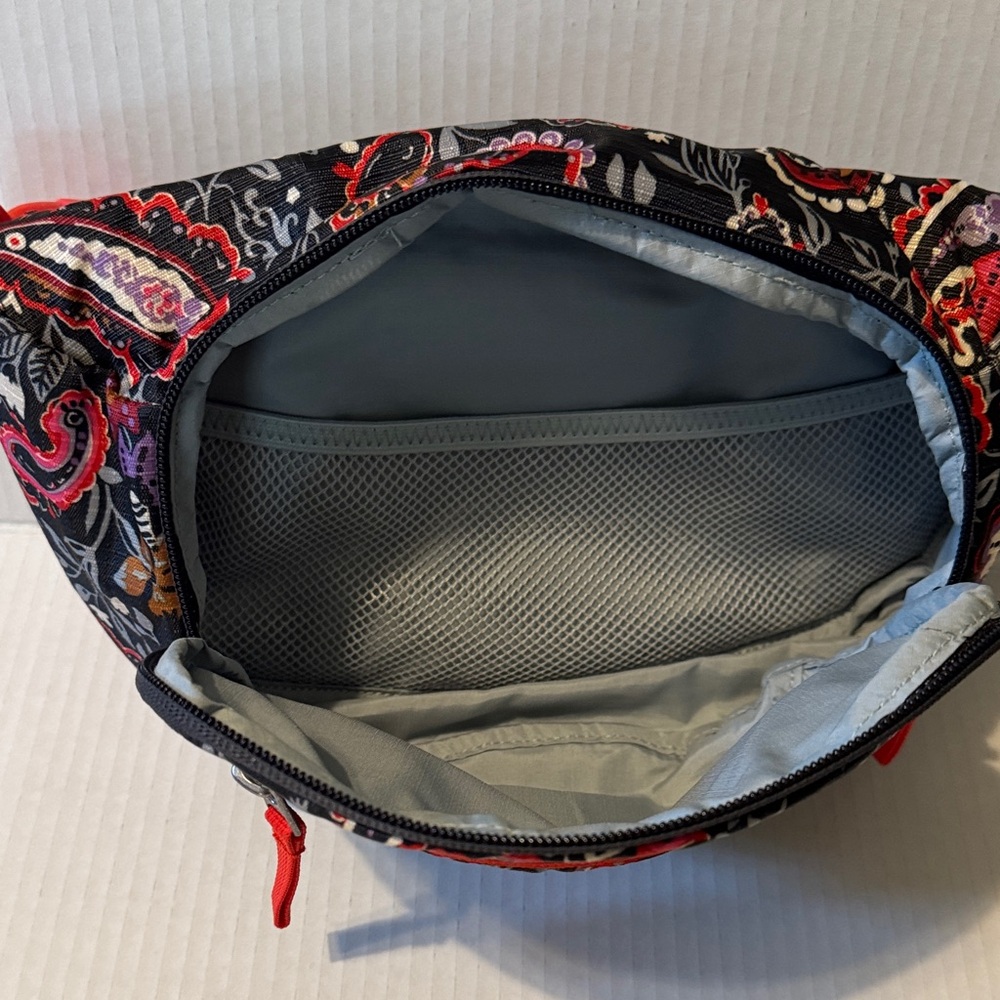 Vera Bradley x Coleman 5L Run-With it hip sling in Eden Paisley EUC - Picture 3 of 8